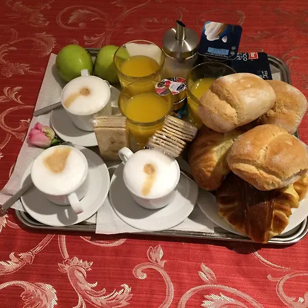 Relais La Corte Dei Cavalieri לינה וארוחת בוקר סיינה