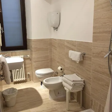 Oda ve Kahvaltı Relais La Corte Dei Cavalieri