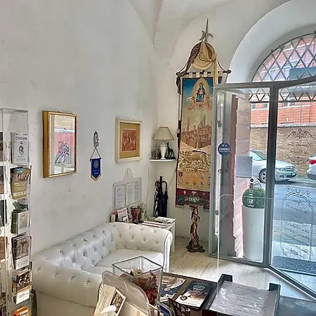 Relais La Corte Dei Cavalieri Oda ve Kahvaltı 4*