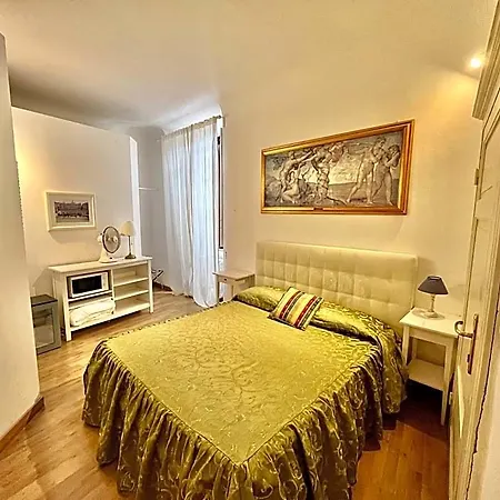 Relais La Corte Dei Cavalieri Oda ve Kahvaltı